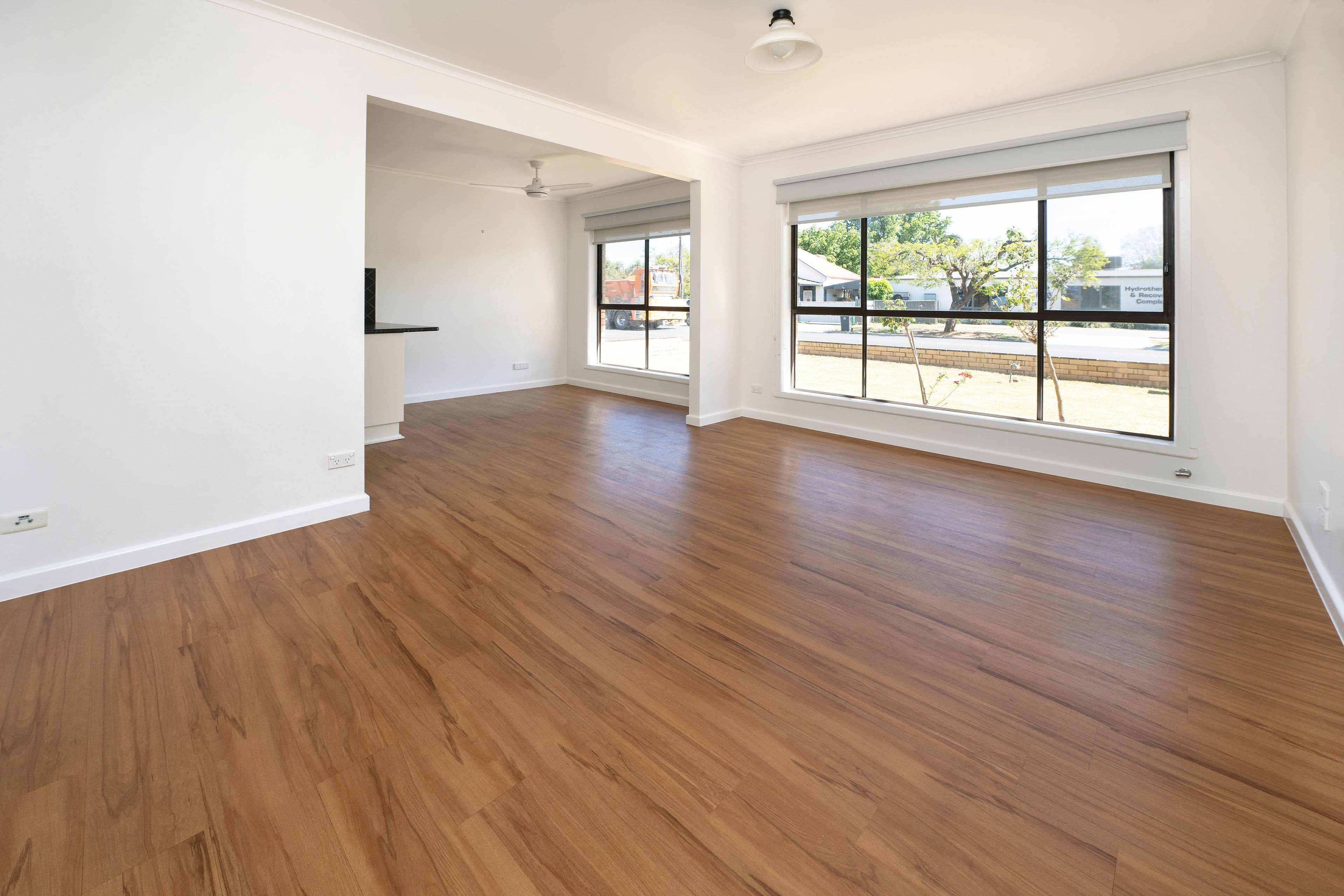 13 Gray Street, Swan Hill VIC 3585, Swan Hill - Thumbnail 3