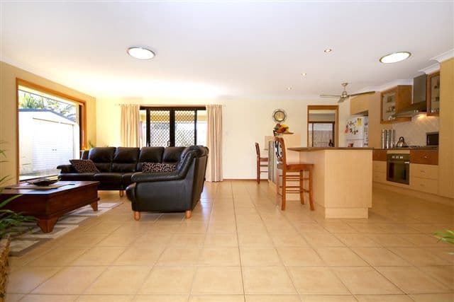 25  Lavarack Street, DARLING HEIGHTS QLD 4350, Darling Heights - Thumbnail 2
