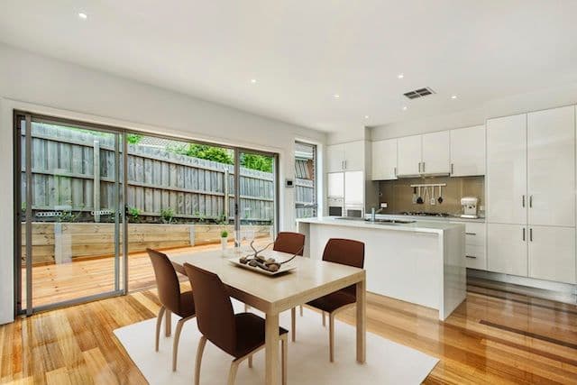 12 Morinda Crescent, DONCASTER EAST VIC 3109, Doncaster East - Thumbnail 2