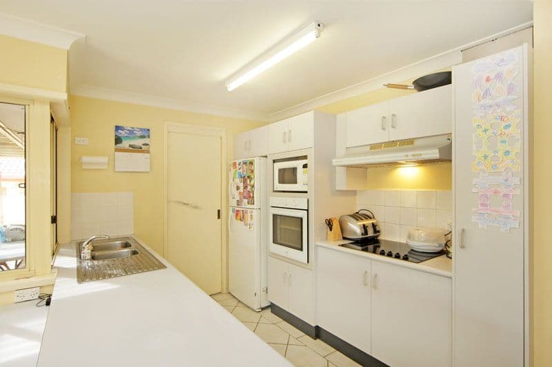 197 Cresthaven Avenue, BATEAU BAY NSW 2261, Bateau Bay - Thumbnail 2