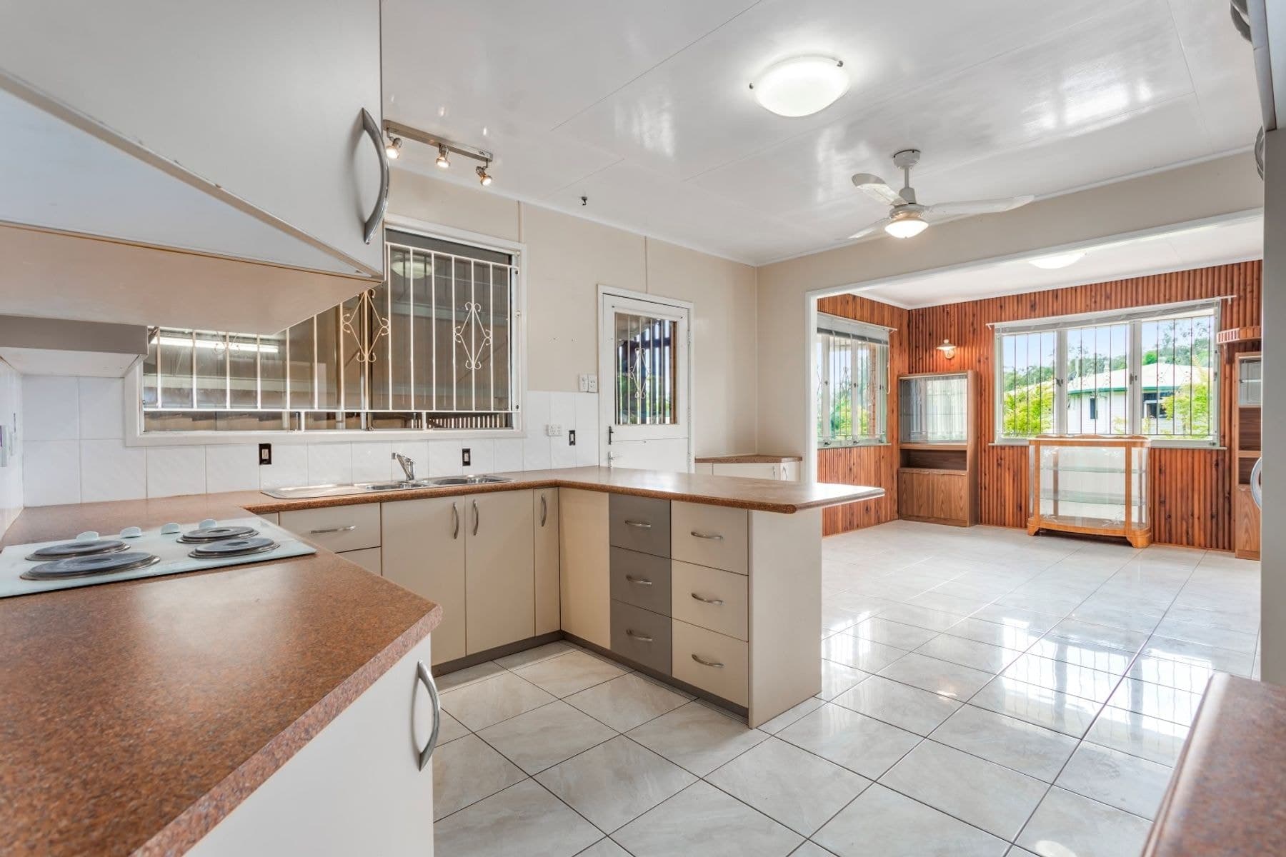 102 Holdsworth Road, North Ipswich, QLD 4305, North Ipswich - Thumbnail 4