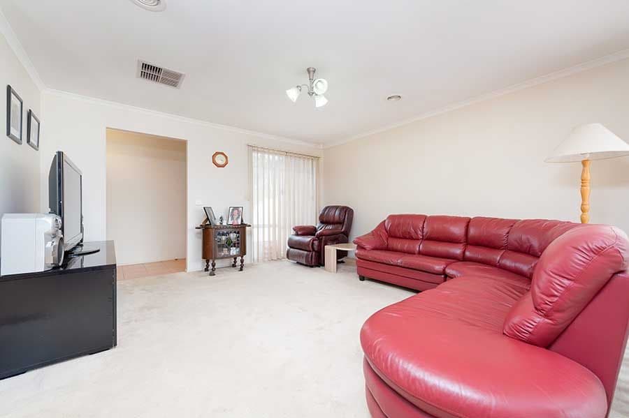 51 Emerald Circuit, Craigieburn VIC 3064, Craigieburn - Thumbnail 4