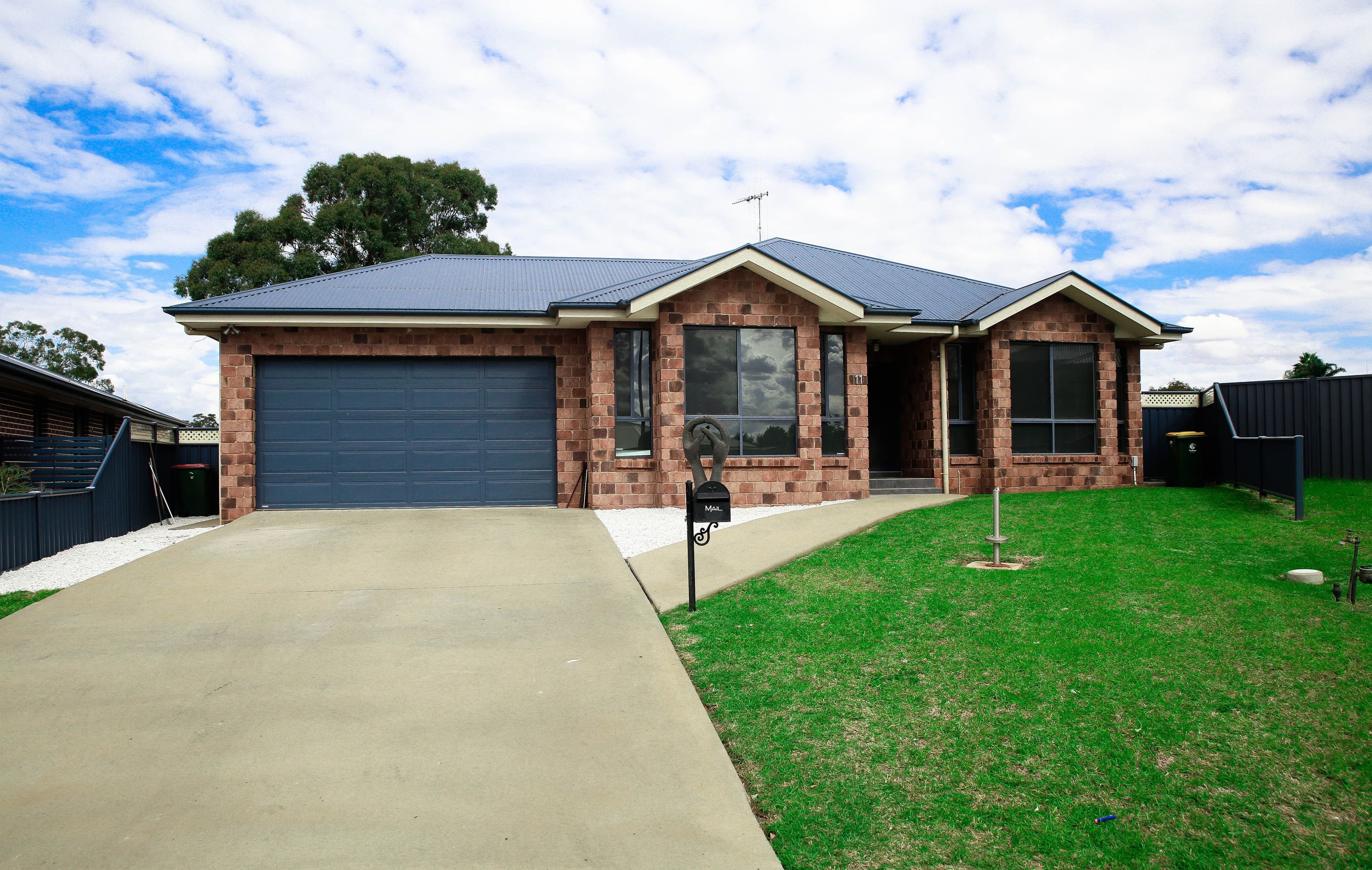 11 Mossgiel Close, Parkes - Image 1