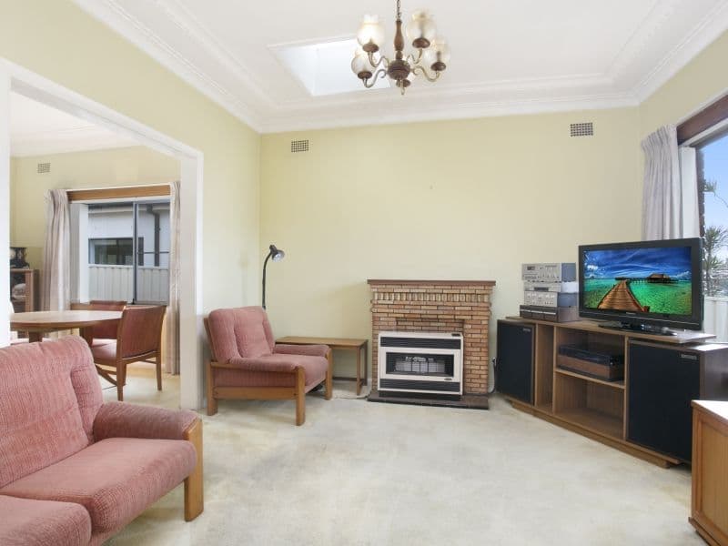 16 Lobb Crescent, Beverley Park NSW 2217, Beverley Park - Thumbnail 3
