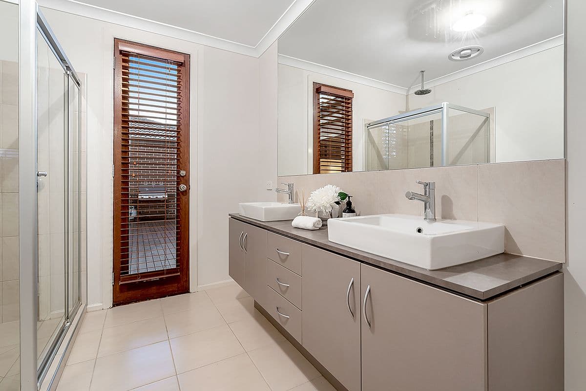 9 Northcroft Street, Craigieburn VIC 3064, Craigieburn - Thumbnail 6