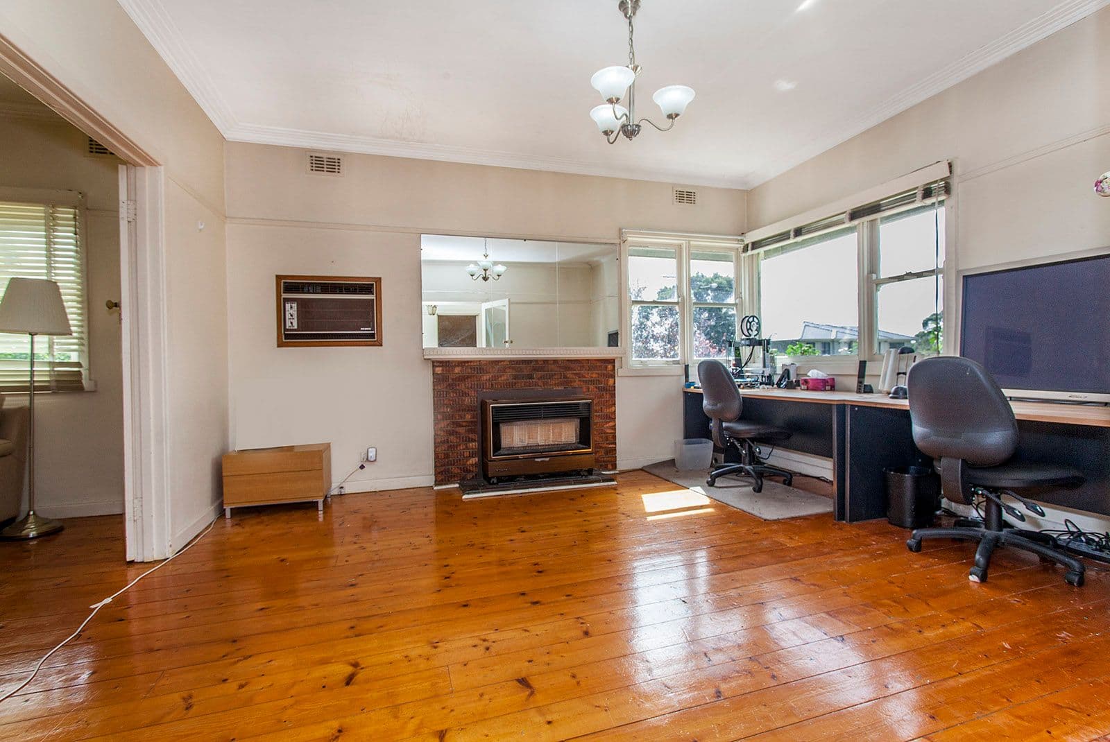 1 Hammence Street, Glen Waverley VIC 3150, Glen Waverley - Thumbnail 3