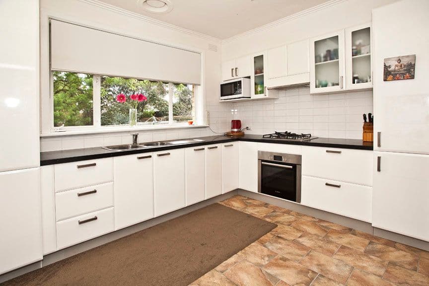 4 Vermont Street, BLACKBURN SOUTH VIC 3130, Blackburn South - Thumbnail 2