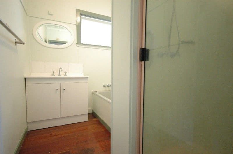 3 Roessler Street, RANGEVILLE QLD 4350, Rangeville - Thumbnail 6