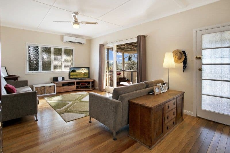 35 Bayford Street, OXLEY QLD 4075, Oxley - Thumbnail 2