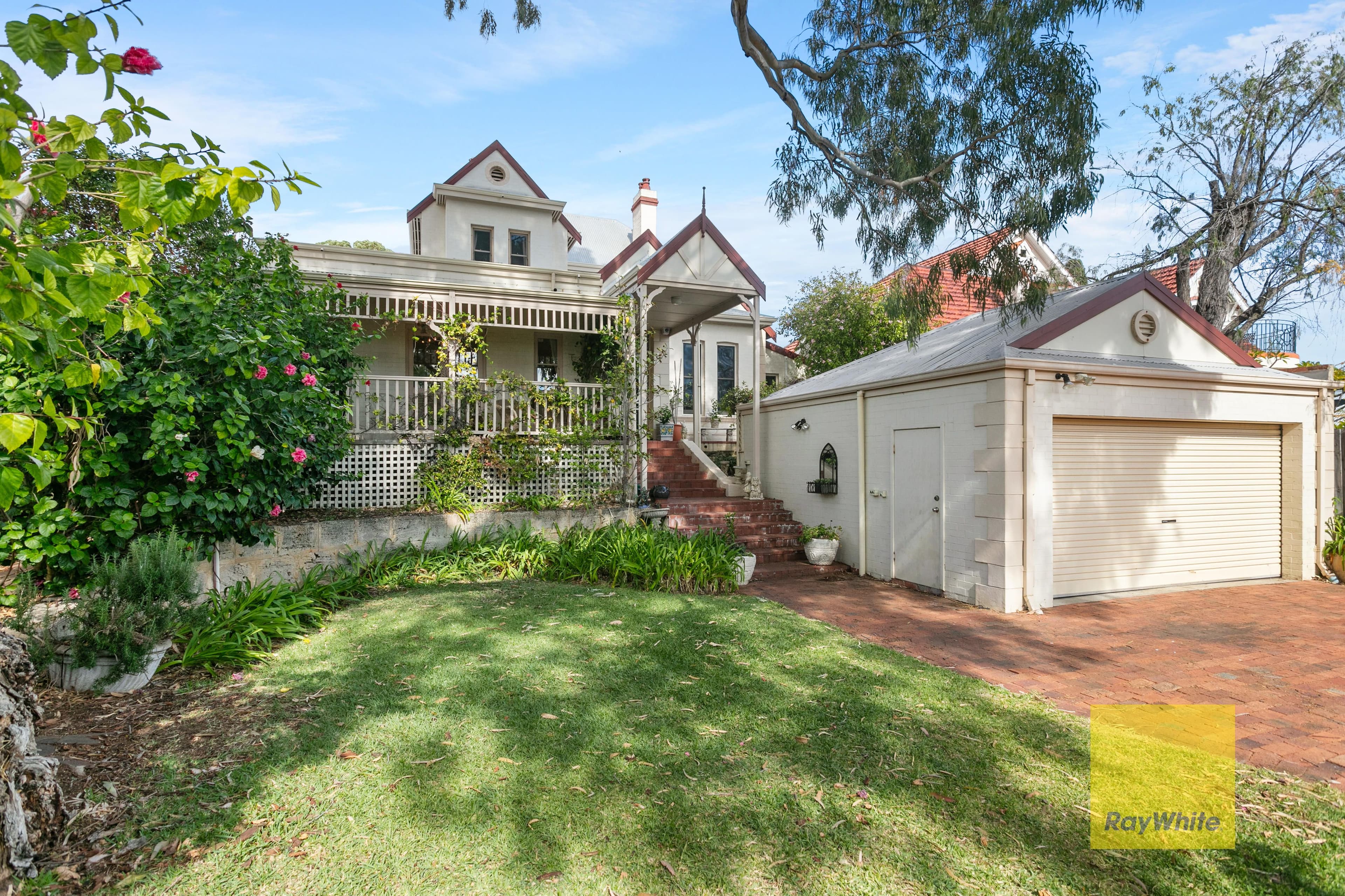 8 Irvine Street, Peppermint Grove WA 6011, Peppermint Grove - Image 1