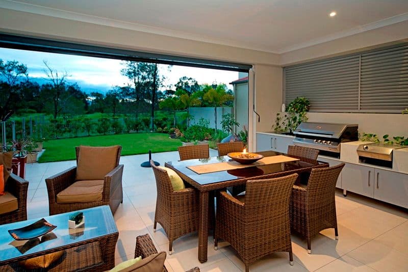 9103 Peter Senior Drive, HOPE ISLAND QLD 4212, Hope Island - Thumbnail 2