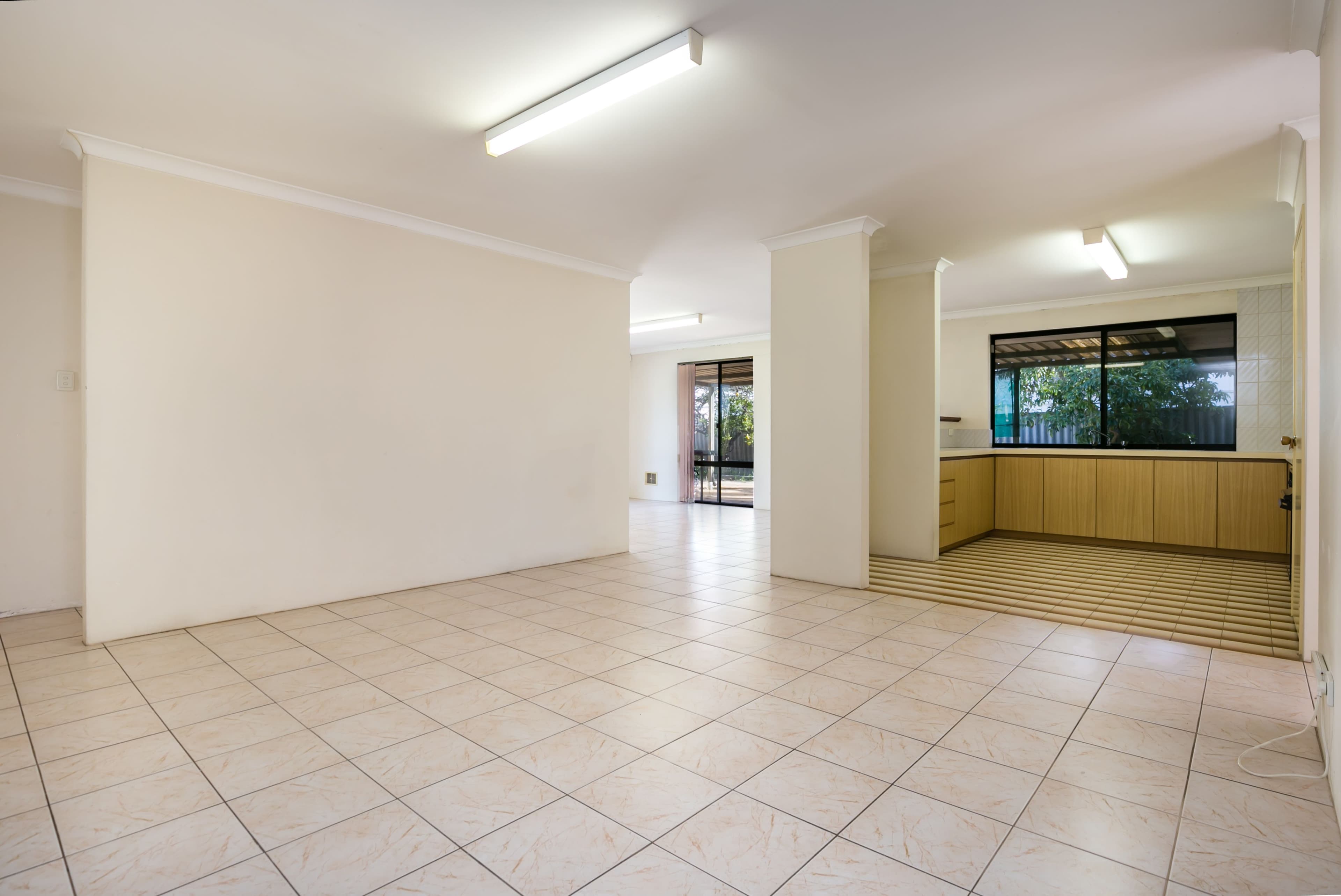 452 Belgravia Street, Cloverdale WA 6105, Cloverdale - Thumbnail 4