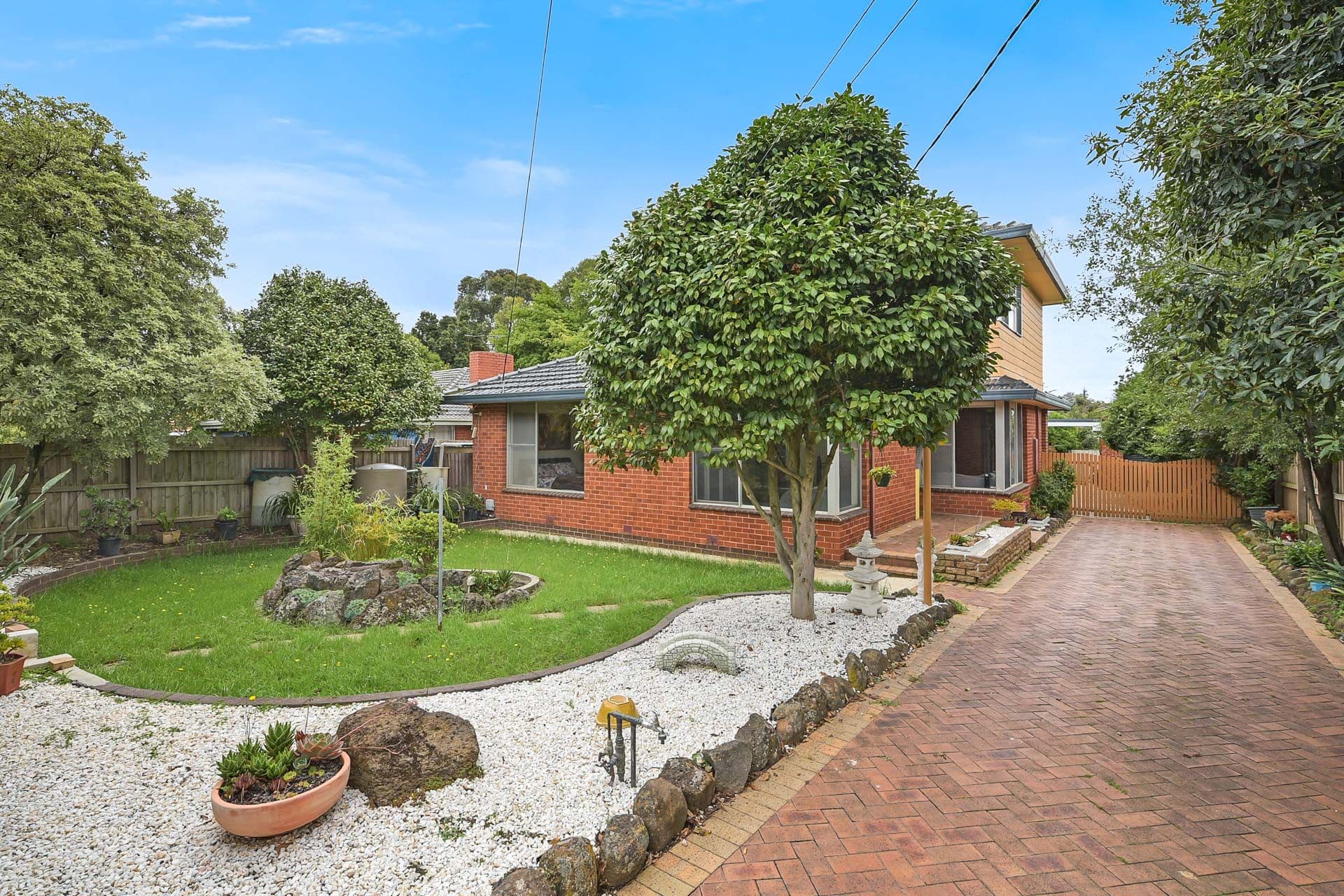 24 Arnold Drive, Scoresby VIC 3179, Scoresby - Thumbnail 2