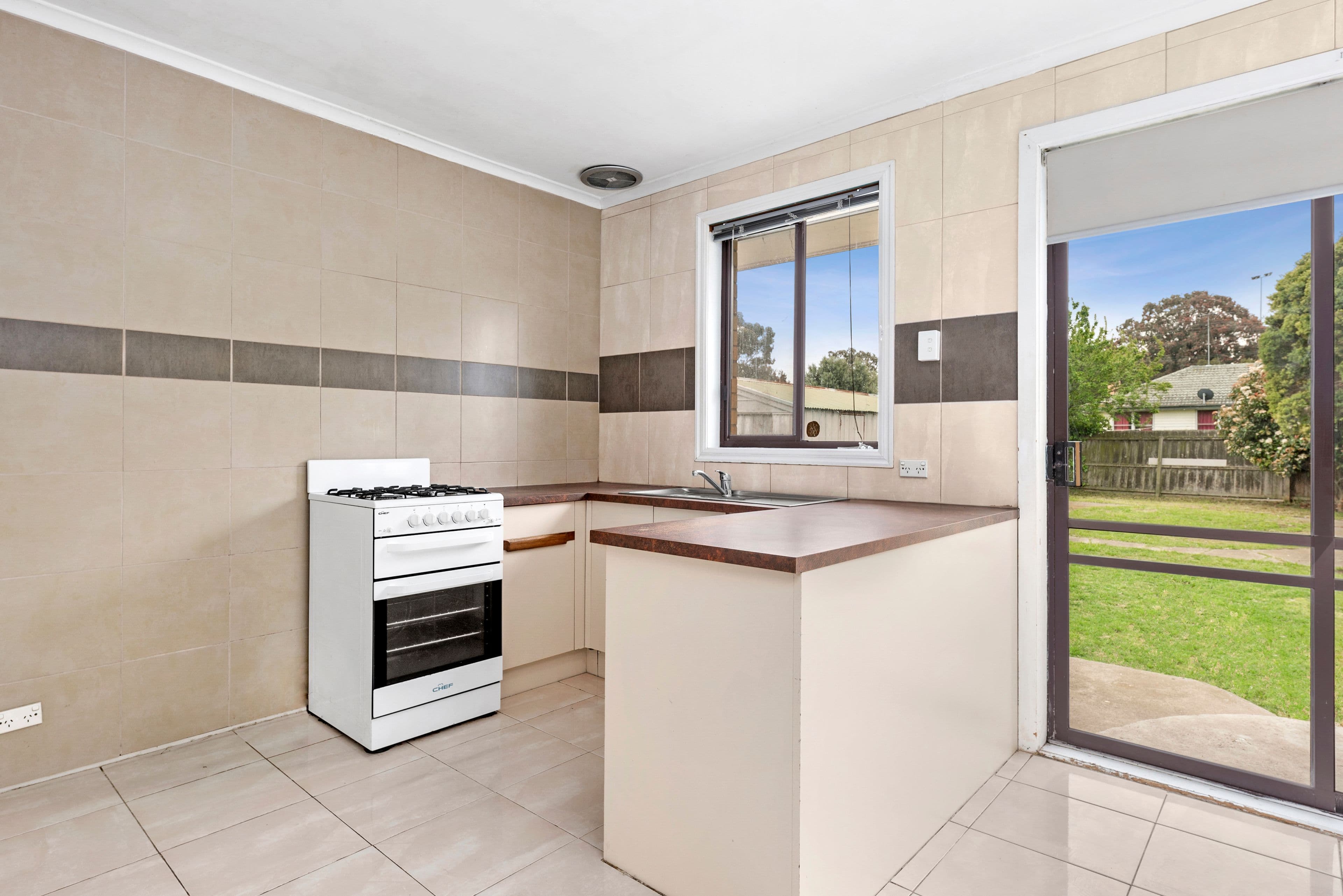 54 Granault Parade, Corio VIC 3214, Corio - Thumbnail 3