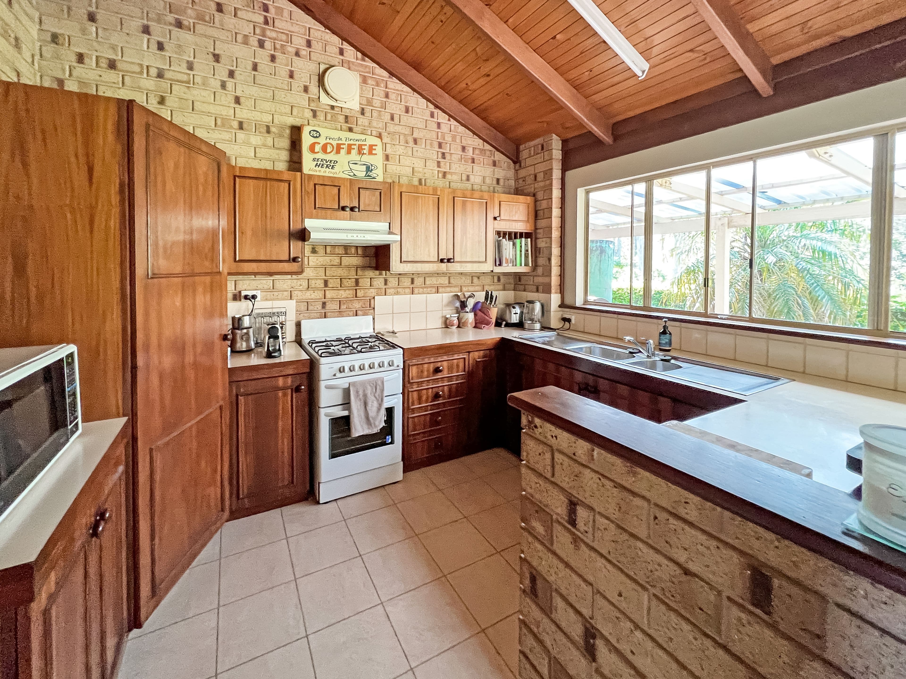 1 Minsterly Road, Ocean Beach WA 6333, Ocean Beach - Thumbnail 3
