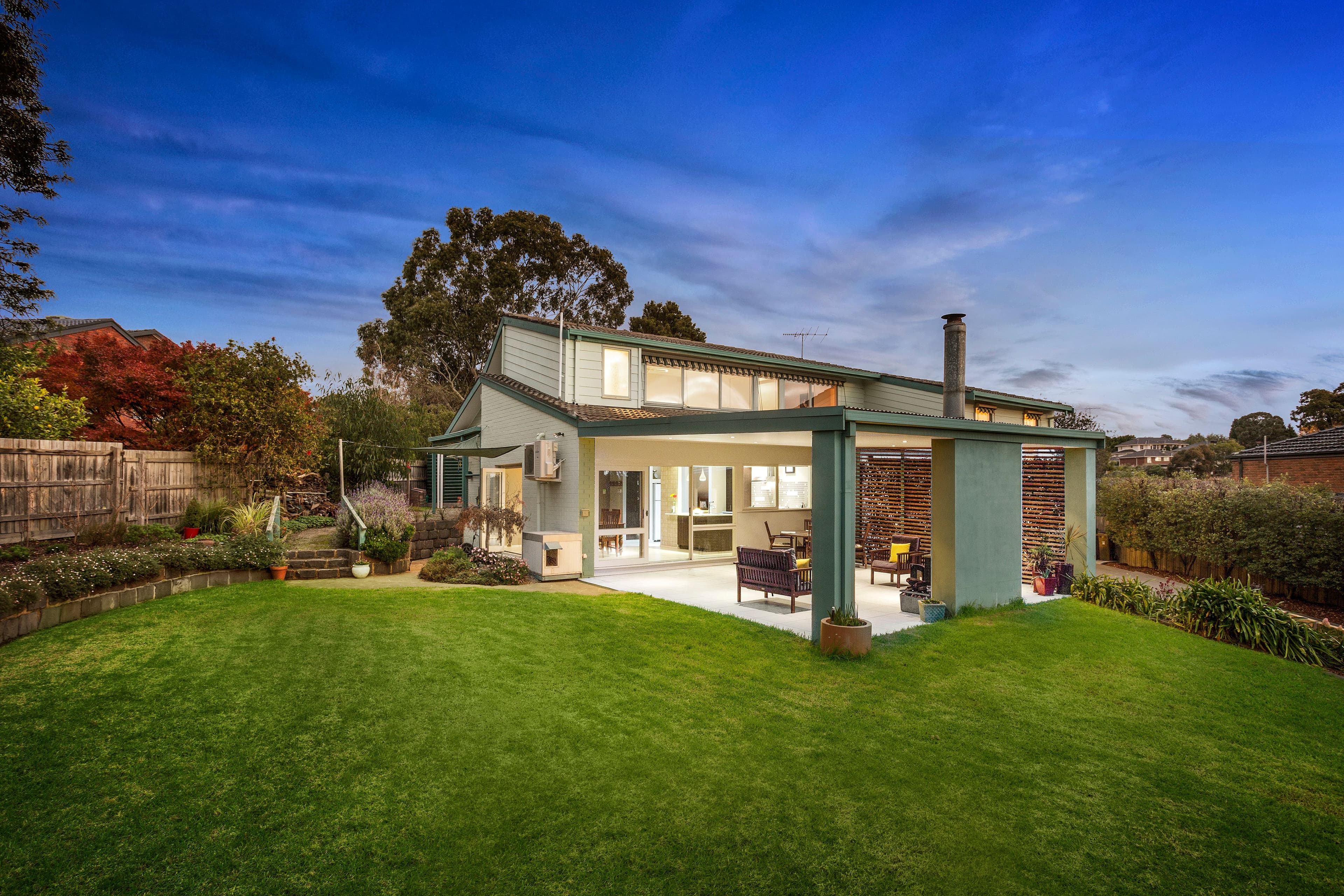 7 Whistlewood Close, Doncaster East VIC 3109, Doncaster East - Thumbnail 2