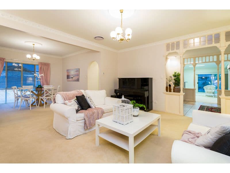 8 Dandelion Street, Eight Mile Plains QLD 4113, Eight Mile Plains - Thumbnail 6