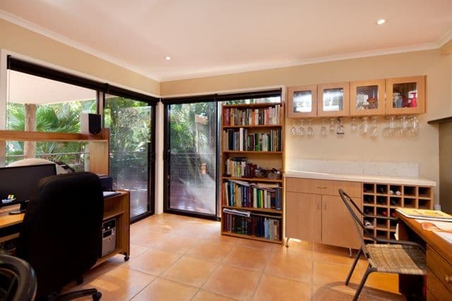7 Kula Close, BENOWA QLD 4217, Benowa - Thumbnail 5
