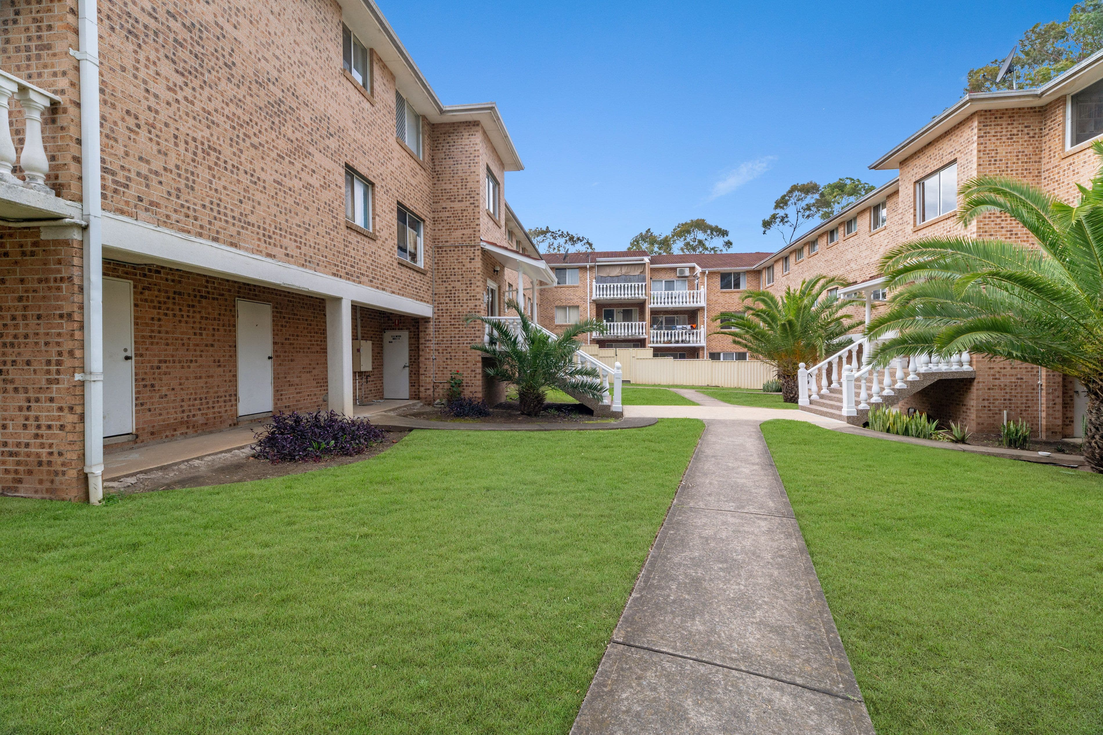 77 Meredith Street, Bankstown NSW 2200, Bankstown - Thumbnail 2