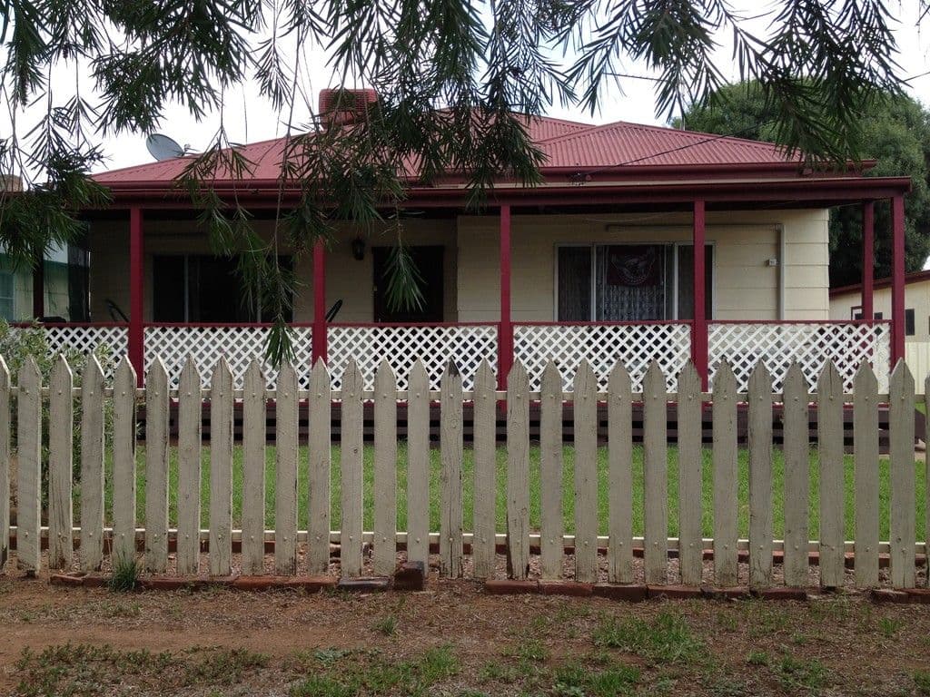 162 Sharpe Street, Temora NSW 2666, Temora - Image 1