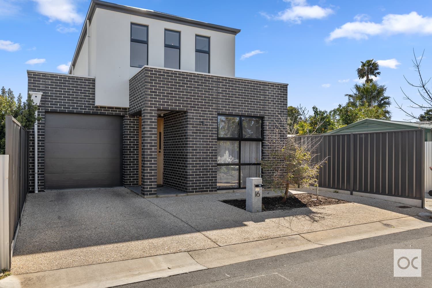 16 Fisher Place, Mile End - Thumbnail 2