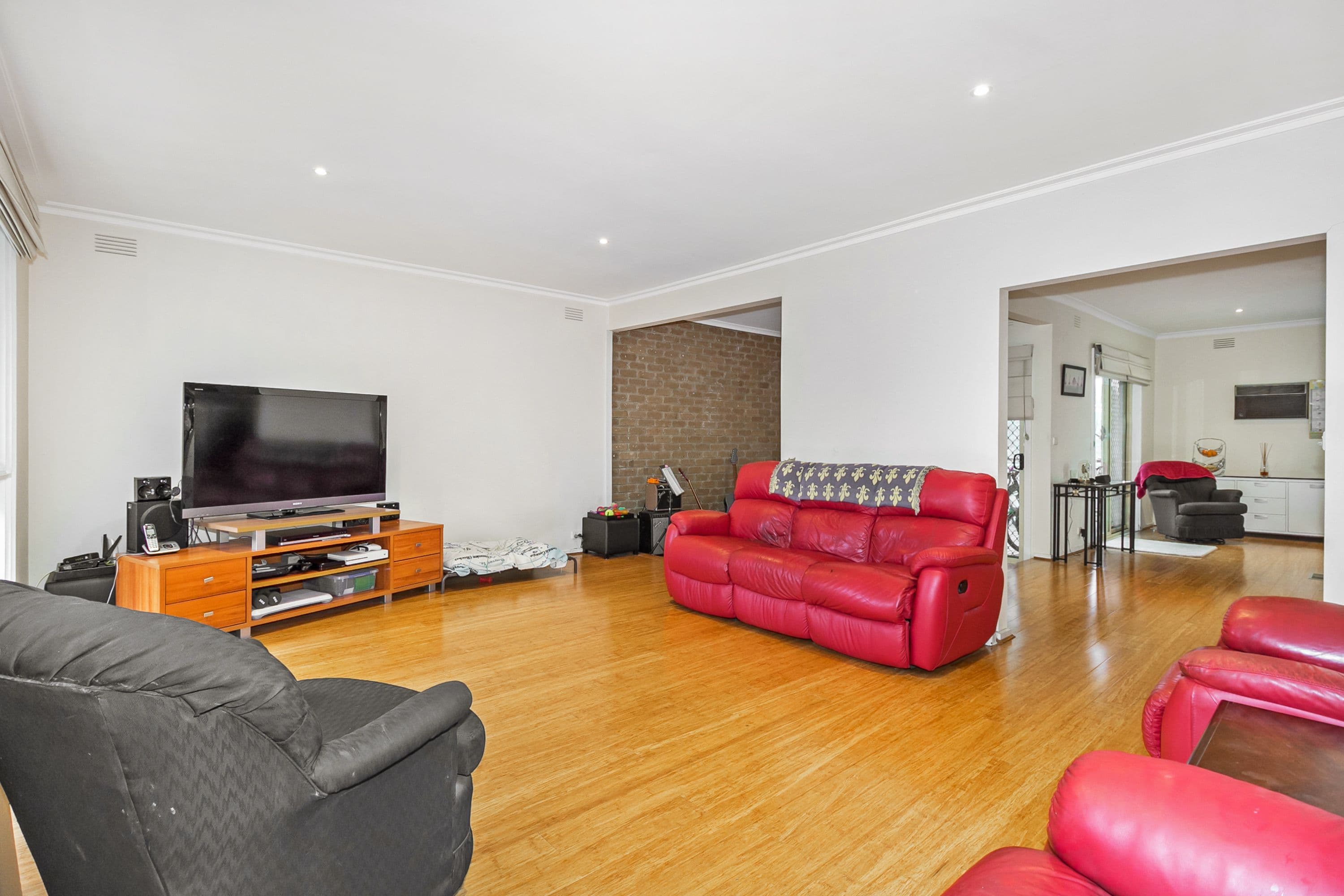 54 Owens Street, Doncaster East VIC 3109, Doncaster East - Thumbnail 3