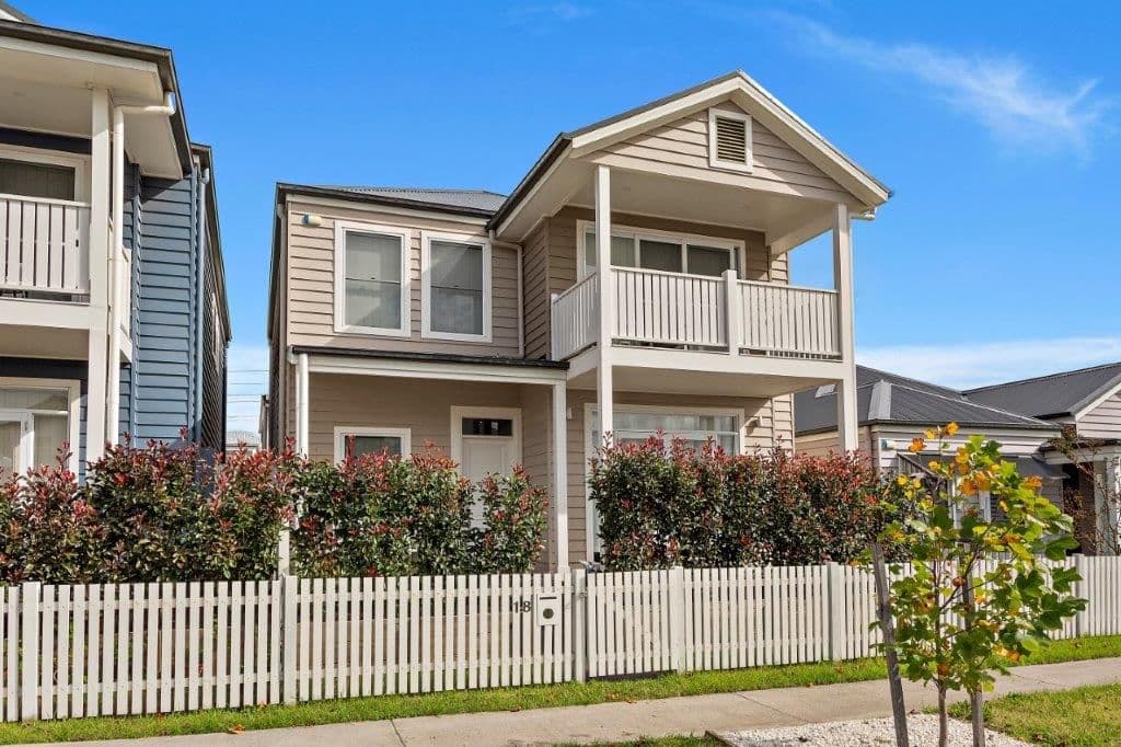 18 Austinmer Street, Tullimbar NSW 2527, Tullimbar - Image 1