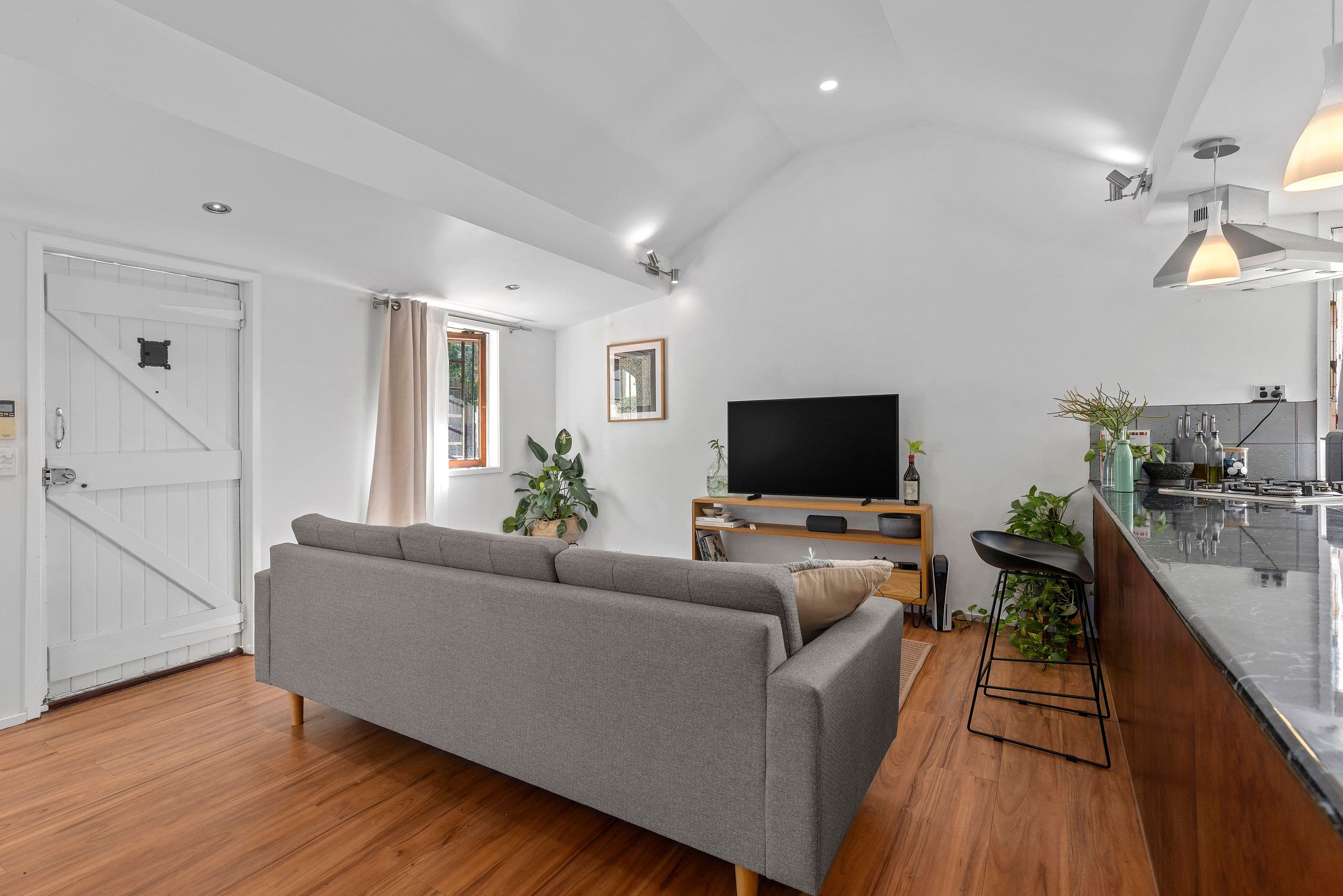 26 Mannion Street, Red Hill QLD 4059, Red Hill - Thumbnail 2