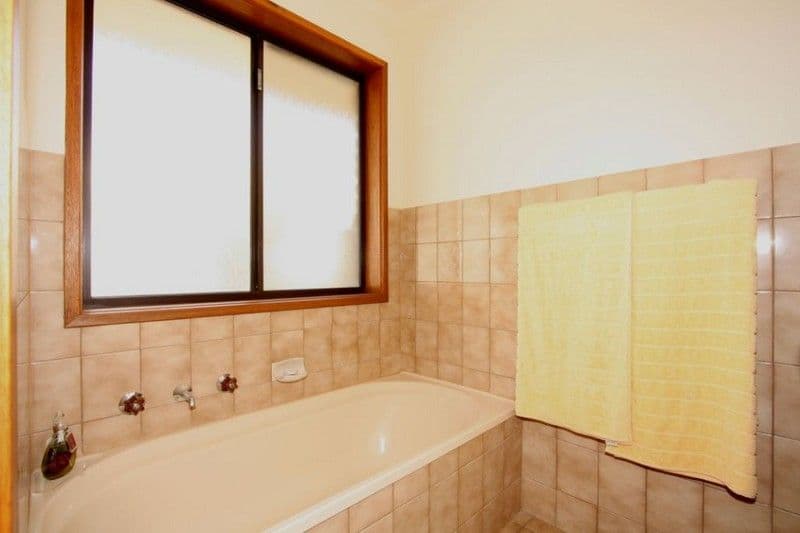 4 Webber Street, WAIKERIE SA 5330, Waikerie - Thumbnail 5