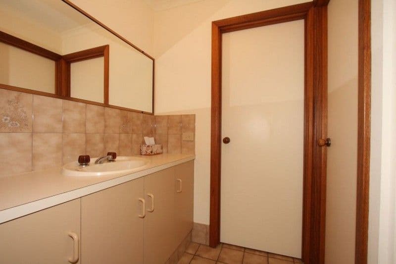 4 Webber Street, WAIKERIE SA 5330, Waikerie - Thumbnail 6