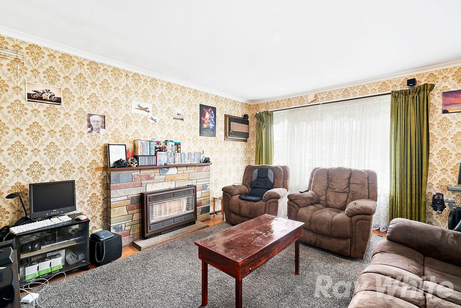 18 Kardinian Avenue, Cheltenham VIC 3192, Cheltenham - Thumbnail 2