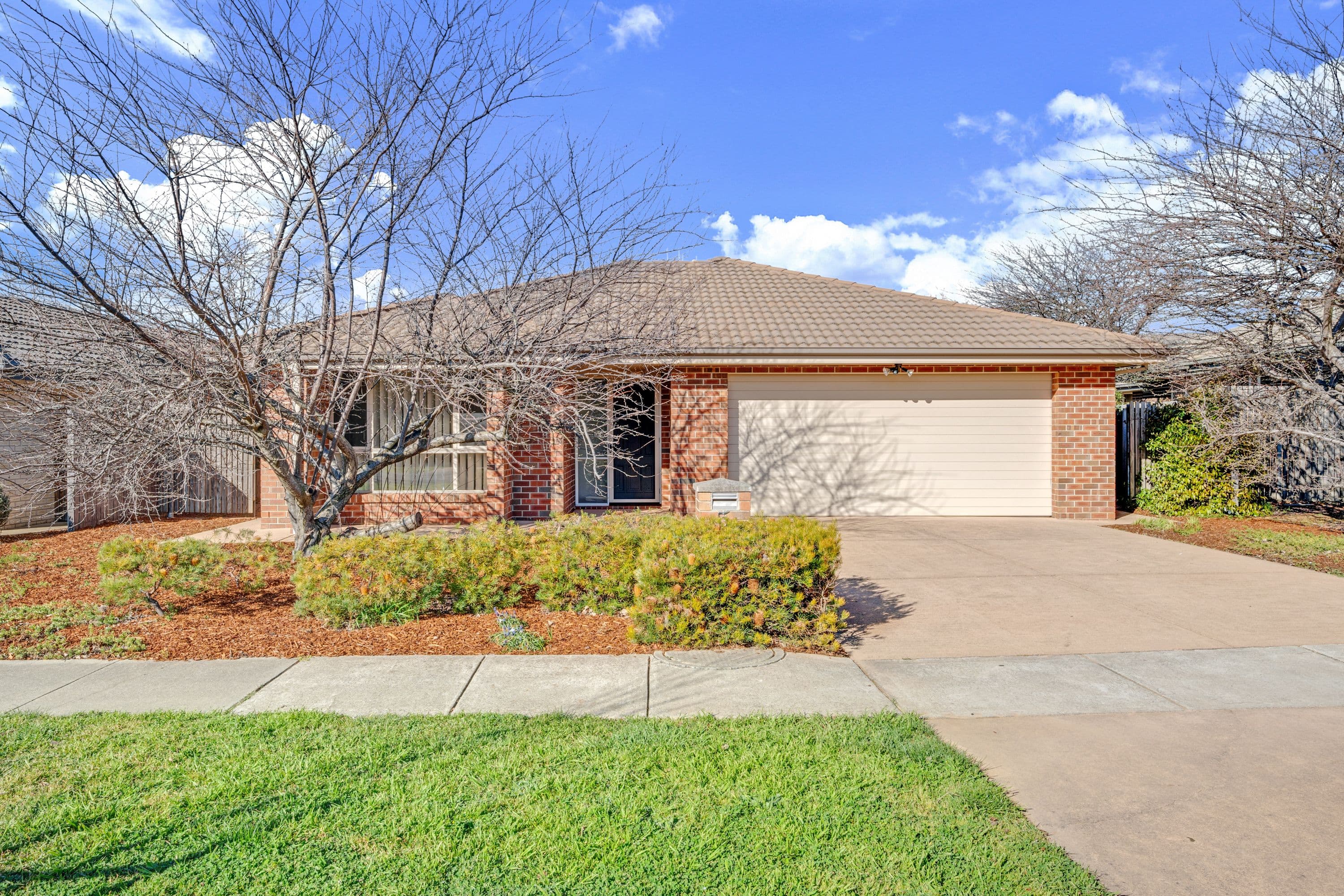 5 Hohnen Street, Bruce ACT 2617, Bruce - Image 1