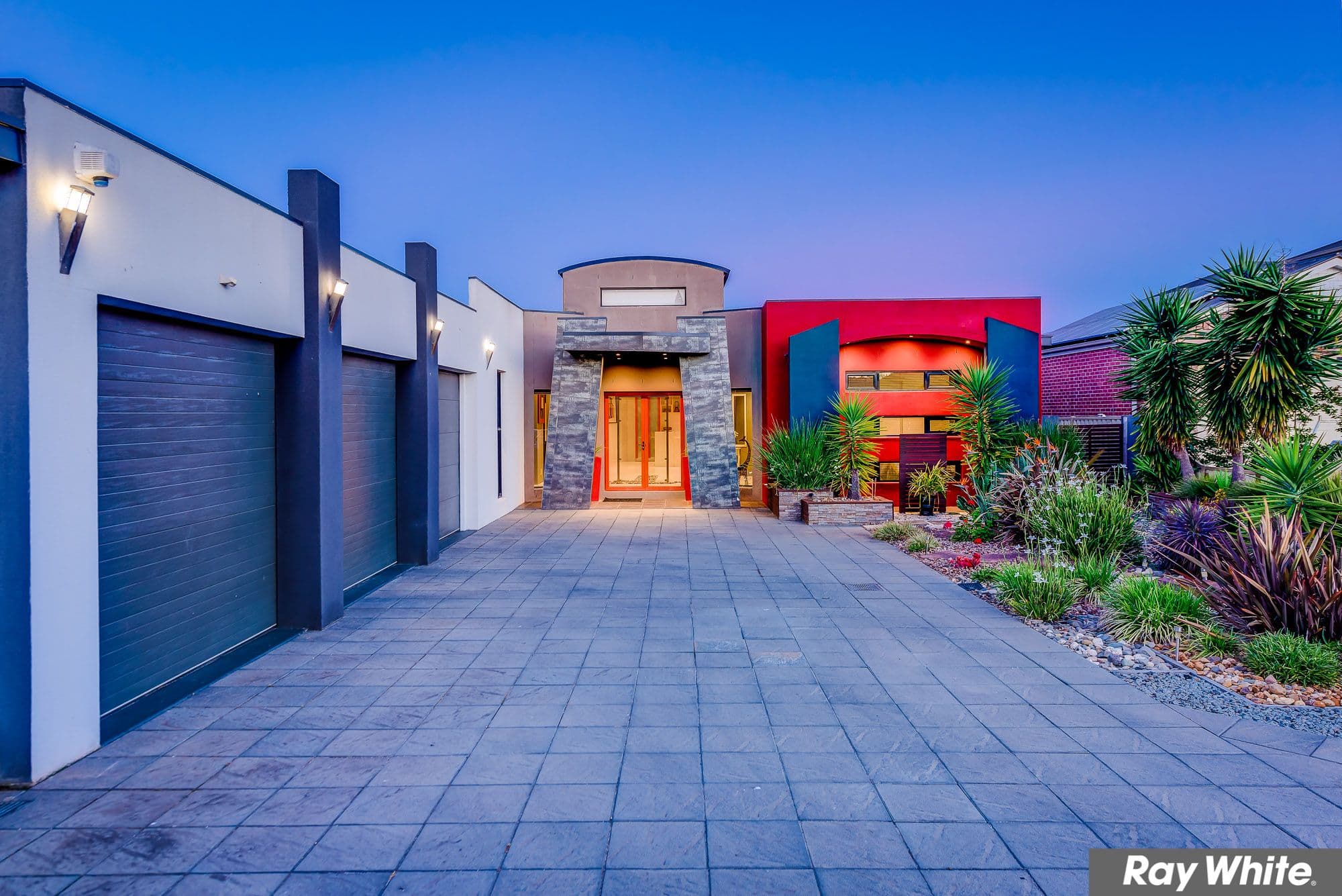 7 Scarborough Court, Tarneit VIC 3029, Tarneit - Thumbnail 2