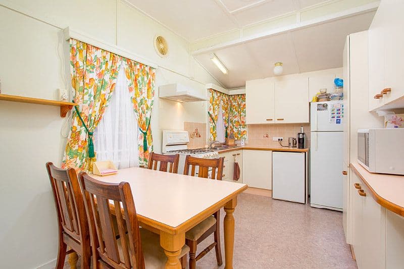 44 Hilltop Avenue, CHERMSIDE QLD 4032, Chermside - Thumbnail 2