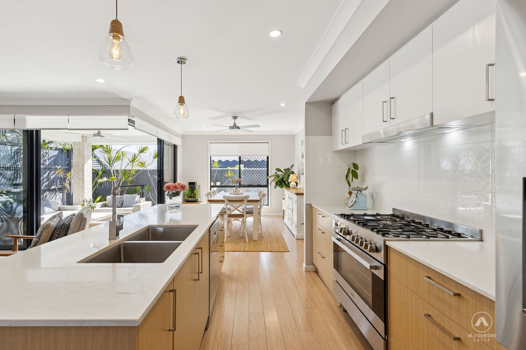 22 Abington Street, Spring Mountain QLD 4300, Spring Mountain - Thumbnail 2