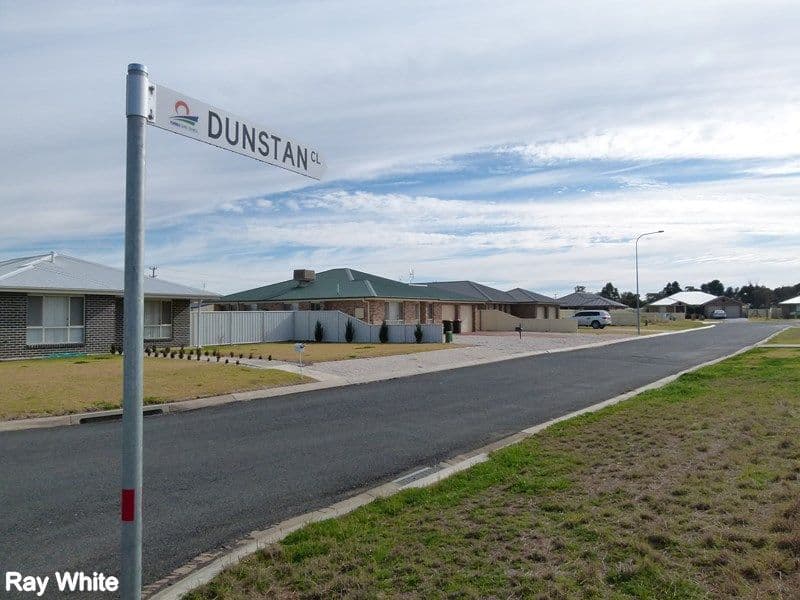 7 Dunstan Close, FORBES NSW 2871, Forbes - Thumbnail 3