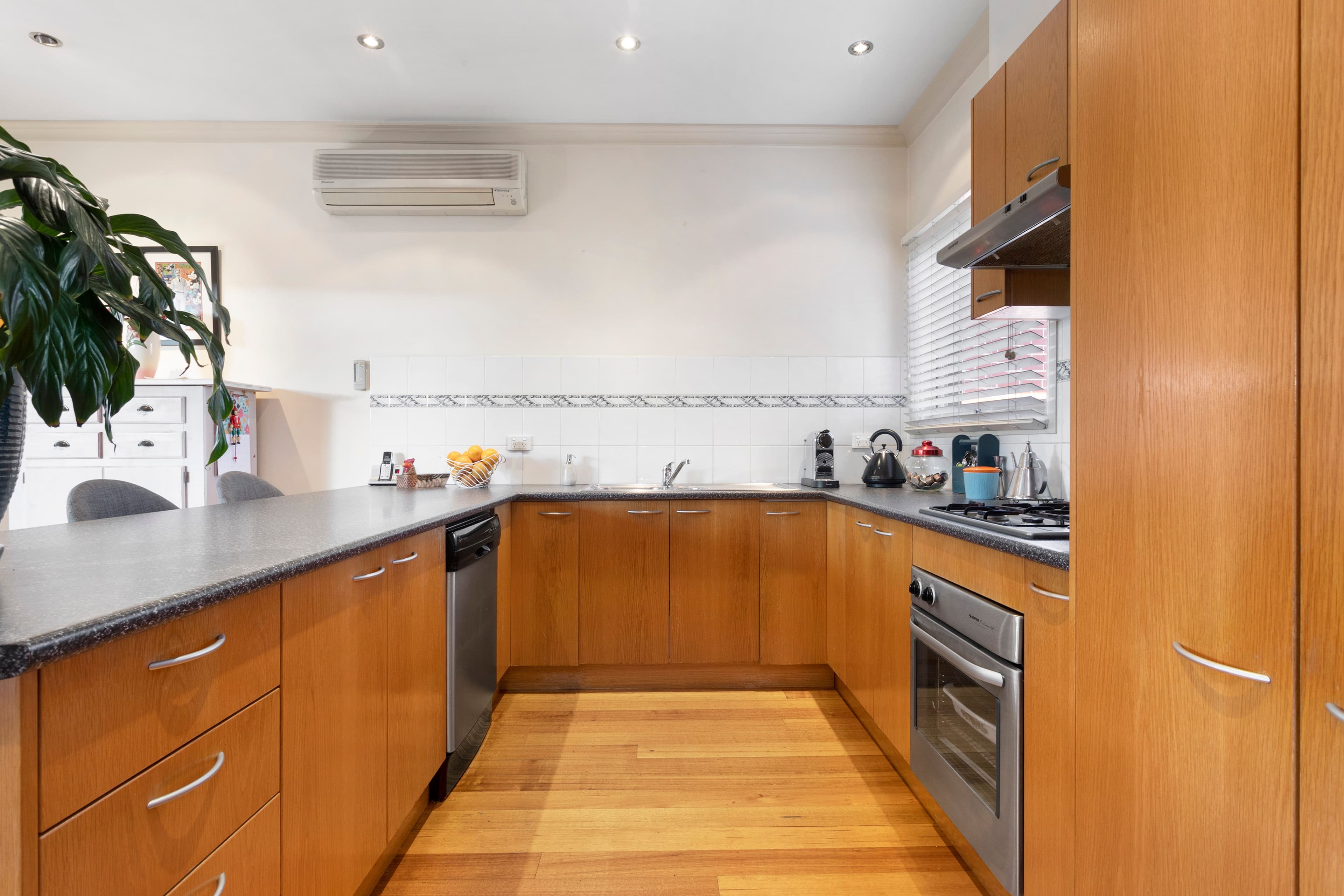 27 Downing Street, Oakleigh VIC 3166, Oakleigh - Thumbnail 6