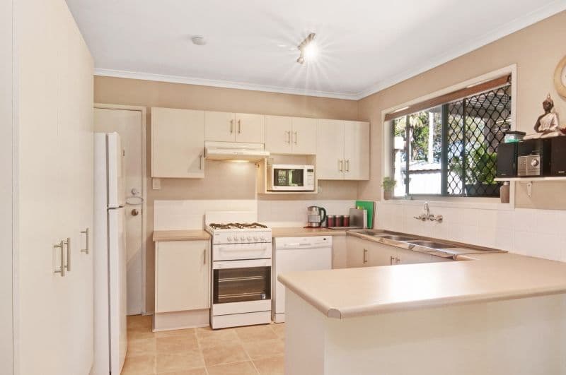 11 Botany Street, Deception Bay QLD 4508, Deception Bay - Thumbnail 2