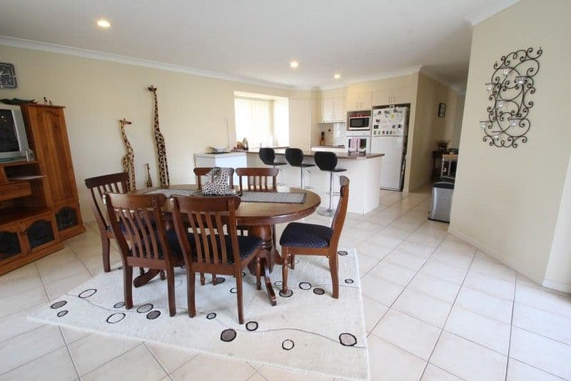 35 Allenby Drive, MEADOWBROOK QLD 4131, Meadowbrook - Thumbnail 4