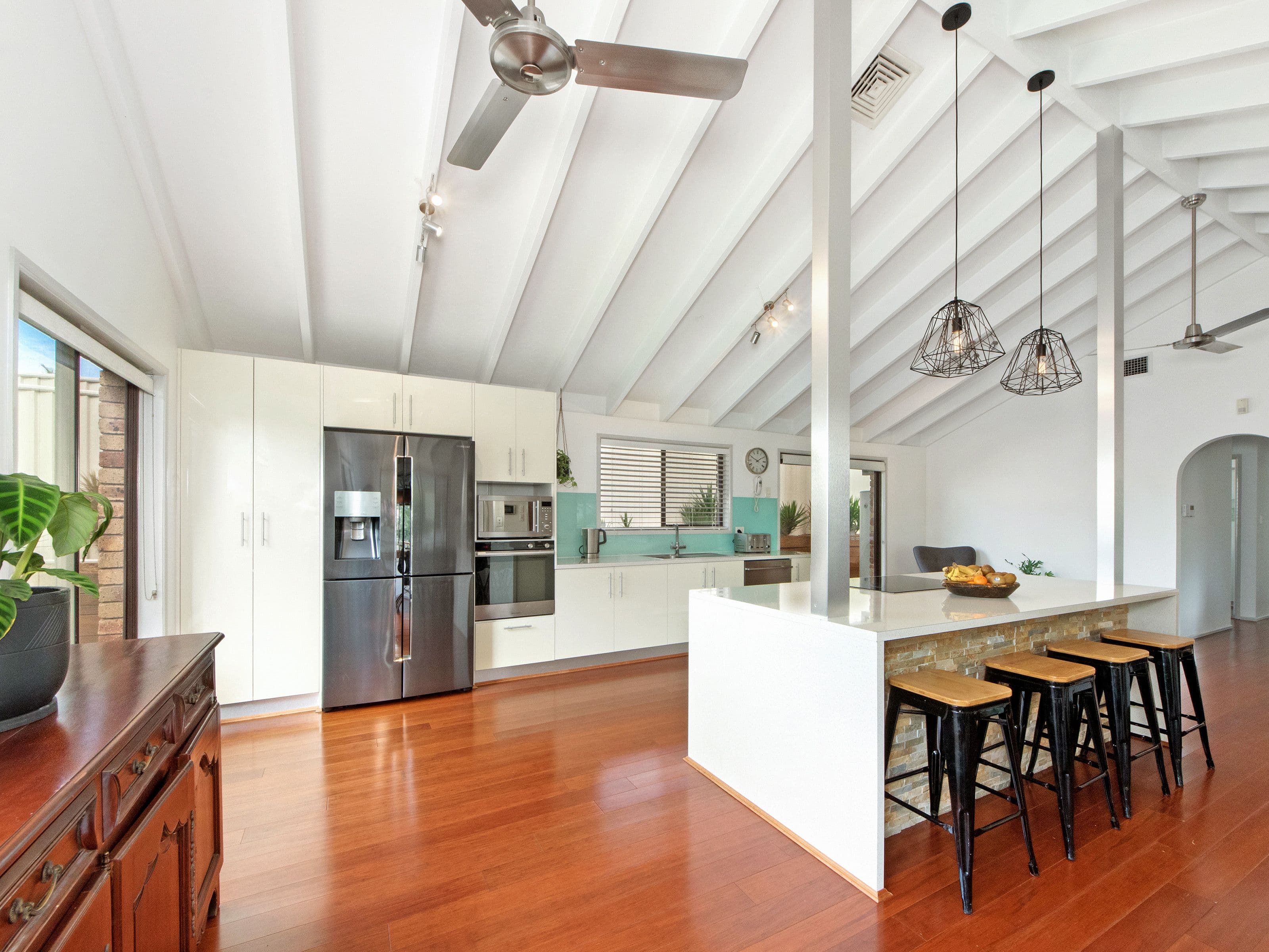 42 Lindfield Road, Helensvale QLD 4212, Helensvale - Thumbnail 2