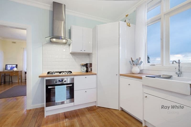 17 Currier Street, Breakwater VIC 3219, Breakwater - Thumbnail 4