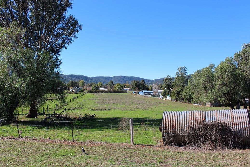 6 Bandalong Street, Bingara NSW 2404, Bingara - Thumbnail 2