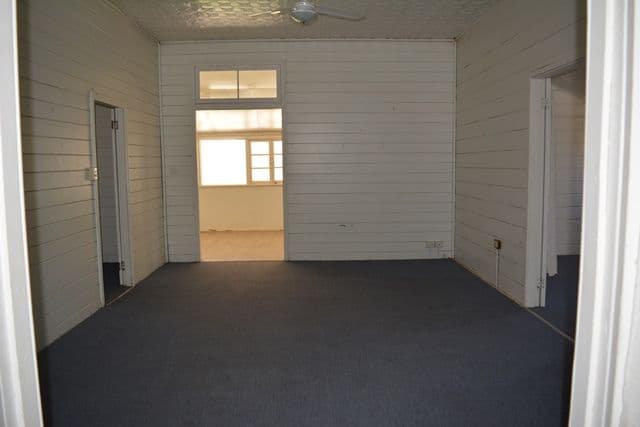 35 Thistle Street, Blackall QLD 4472, Blackall - Thumbnail 5