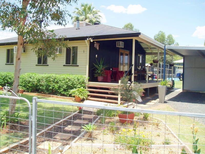 8 Old Cunnamulla Road, CHARLEVILLE QLD 4470, Charleville - Image 1