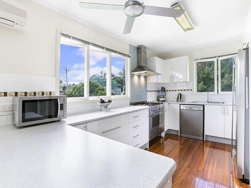 29 Otaki Road, Yeronga QLD 4104, Yeronga - Thumbnail 2