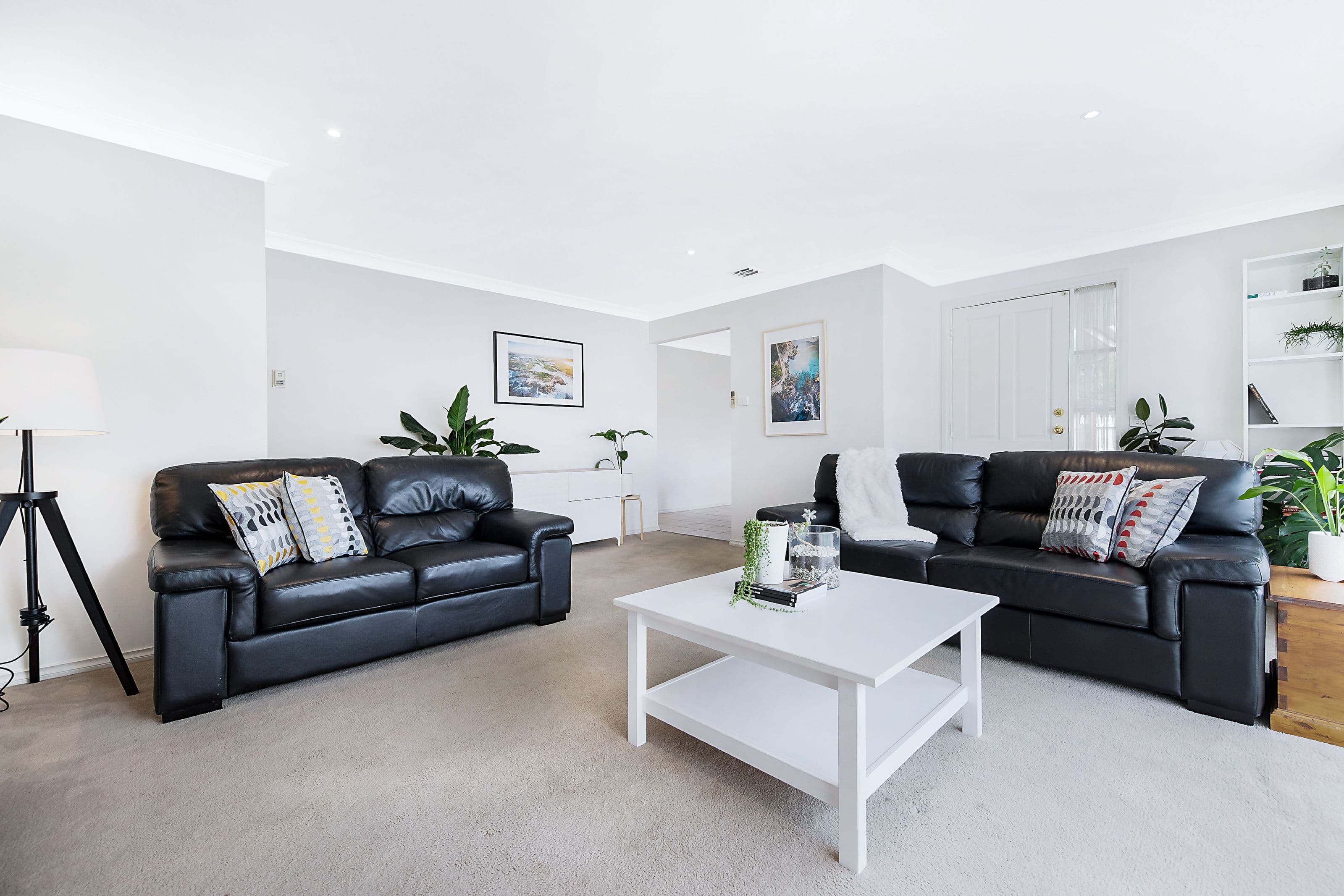 24 Grenfell Road, Mount Waverley VIC 3149, Mount Waverley - Thumbnail 3