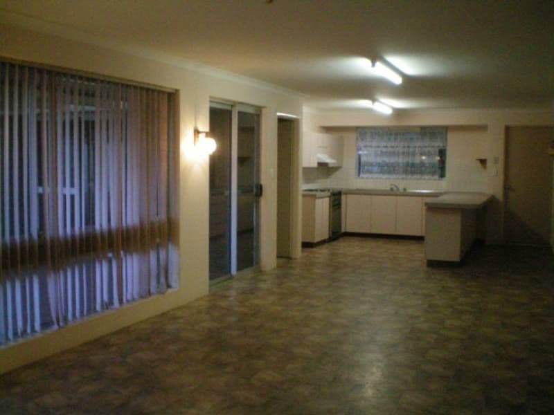31 and 33 Jenner Court, GERALDTON WA 6530, Geraldton - Thumbnail 2