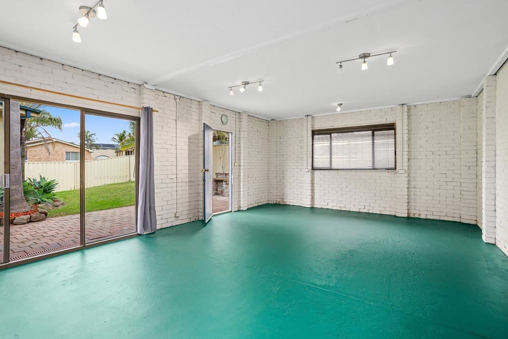 9 Woodlands Drive, Barrack Heights - Thumbnail 7