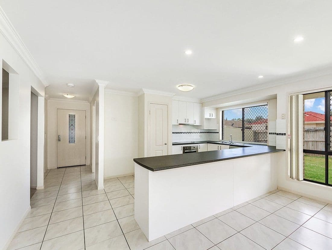 6 Lee Court, Rothwell QLD 4022, Rothwell - Thumbnail 3