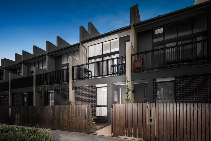 13 Central Park Walk, Cheltenham VIC 3192, Cheltenham - Thumbnail 2